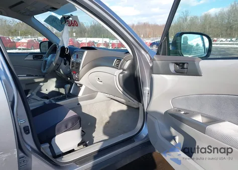 2010 Subaru Forester 2.5X из США, поврежденный, VIN JF2SH6BC7AH909160